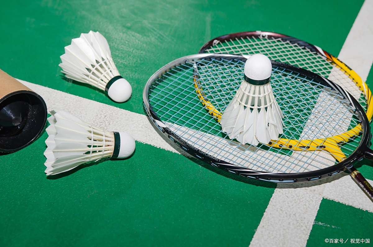 持高强度的 持高强度的